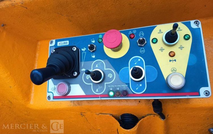 RENAULT MASTER AVEC NACELLE KLUBB/KL26 – 10 M DIESEL – 108 HEURES -2618 KMS – ANNEE 2022  GE-269-YT