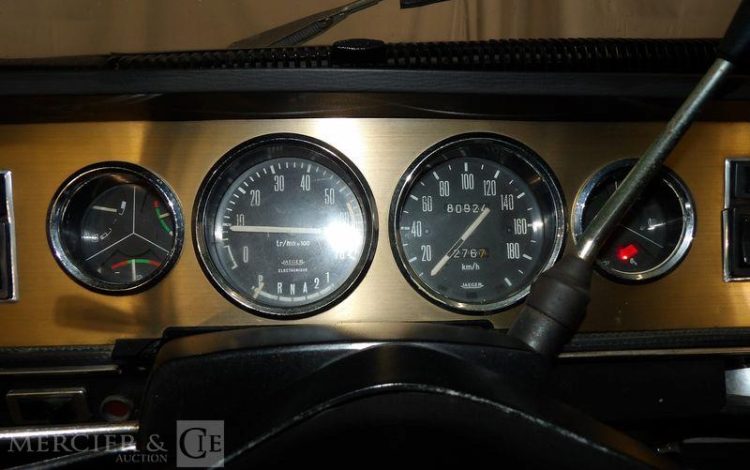 RENAULT R16 TS AUTOMATIQUE VERT GF-600-XG