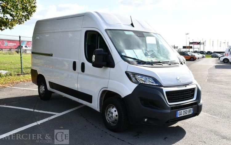 PEUGEOT BOXER FOURGON 333 2.2 BLUEHDI 140 L2H2 BLANC GQ-350-BR