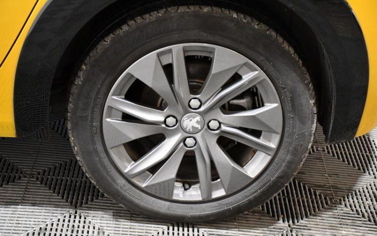 PEUGEOT e-208 50kWh 135ch ALLURE PACK JAUNE GS-486-EV