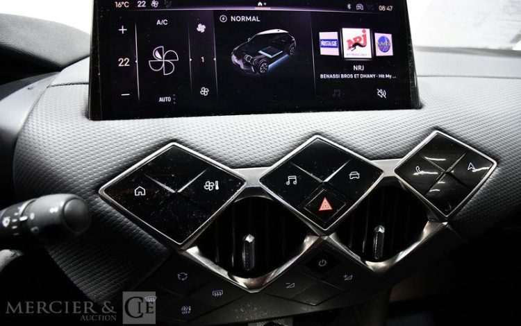 DS DS3 CROSSBACK STE 46kWh 136ch BASTILLE BLANC GS-788-TN