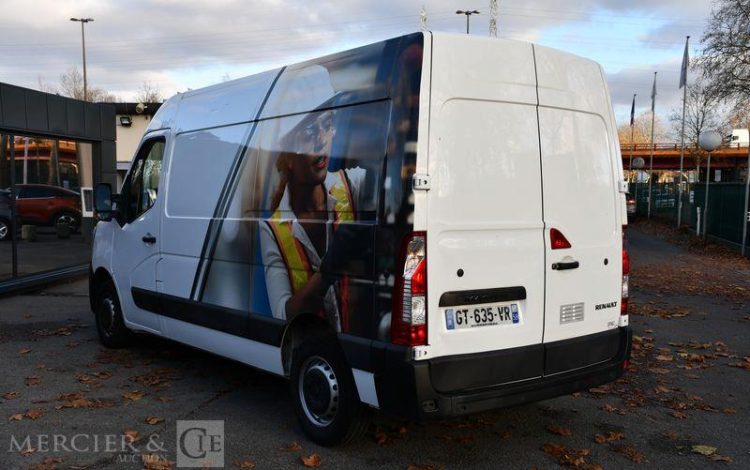 RENAULT MASTER FOURGON 2.3 BLUEDCI 135 35 L2H2 GRAND-CONFORT BLANC GT-635-VR