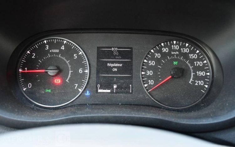 RENAULT MASTER FOURGON 2.3 BLUEDCI 135 35 L2H2 GRAND-CONFORT BLANC GT-635-VR