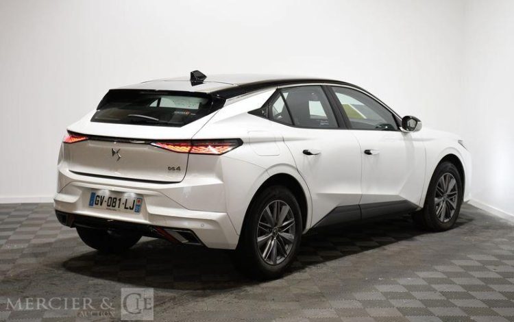 DS DS4 1.2 PURETECH 130ch BASTILLE EAT BLANC GV-081-LJ