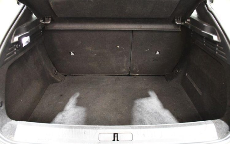 DS DS4 1.2 PURETECH 130ch BASTILLE EAT BLANC GV-081-LJ