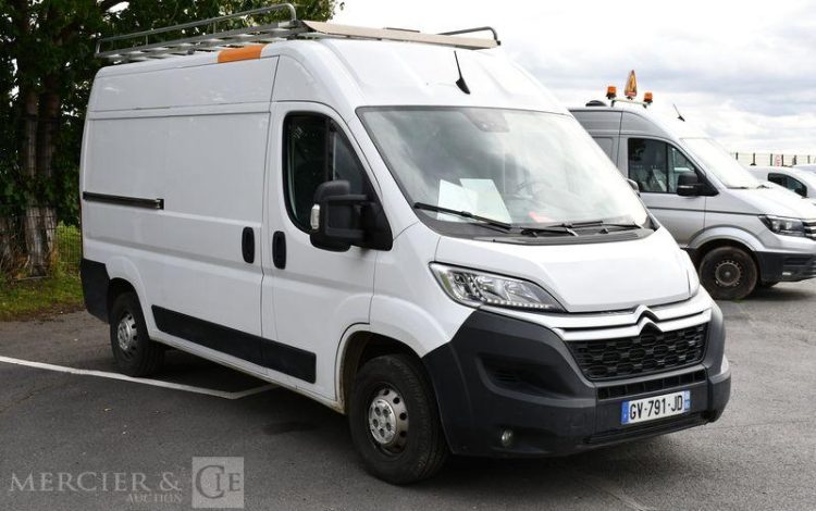 CITROEN JUMPER FOURGON 33 2.2 BLUEHDI 140ch PREMIUM CONNECT BLANC GV-791-JD
