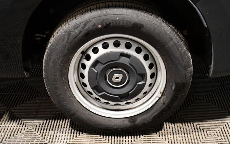 RENAULT KANGOO FOURGON 1.5 BLUEDCI 95 L1 GRAND-CONFORT NOIR GW-515-BW