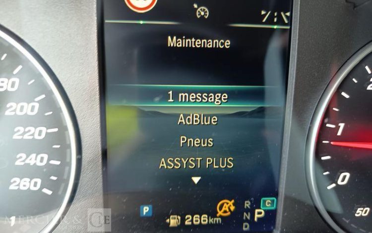 MERCEDES VITO MIXTO 116 CDI 163 CV – DIESEL – 41459 KMS – ANNEE 2024 NOIR GW-756-FR