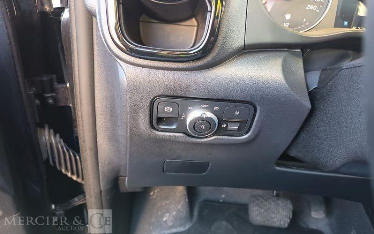 MERCEDES VITO MIXTO 116 CDI 163 CV – DIESEL – 41459 KMS – ANNEE 2024 NOIR GW-756-FR