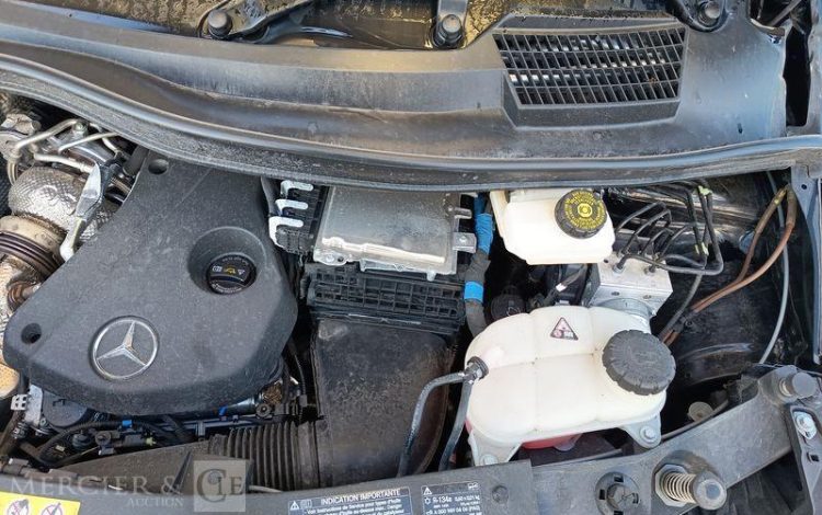 MERCEDES VITO MIXTO 116 CDI 163 CV – DIESEL – 41459 KMS – ANNEE 2024 NOIR GW-756-FR