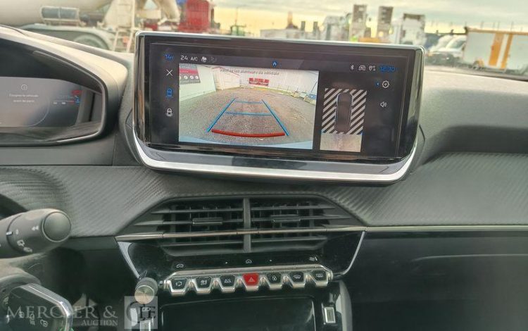 PEUGEOT 2008 PURETECH 100 ALLURE  GZ-162-AV