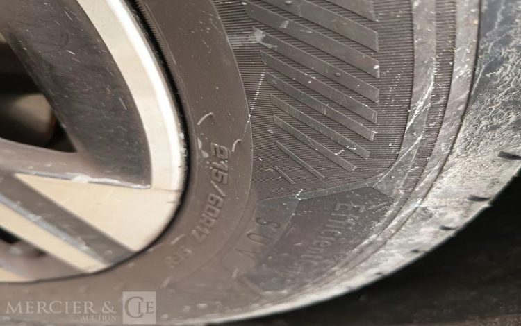 PEUGEOT 2008 PURETECH 100 ALLURE  GZ-162-AV