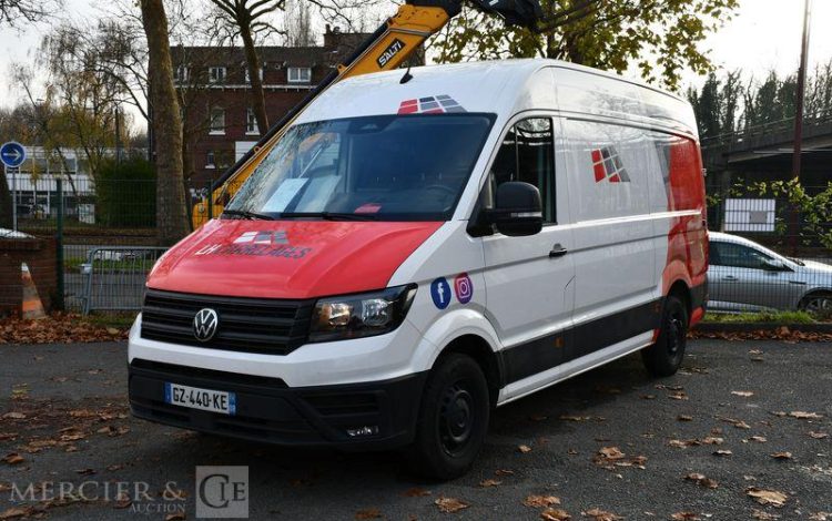 VOLKSWAGEN CRAFTER FOURGON 2.0 TDI 140 30 L3H3 BUSINESS LINE BLANC GZ-440-KE