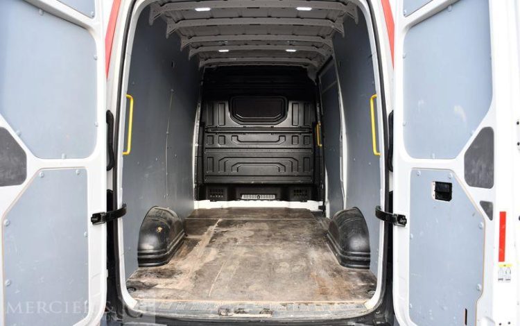 VOLKSWAGEN CRAFTER FOURGON 2.0 TDI 140 30 L3H3 BUSINESS LINE BLANC GZ-440-KE