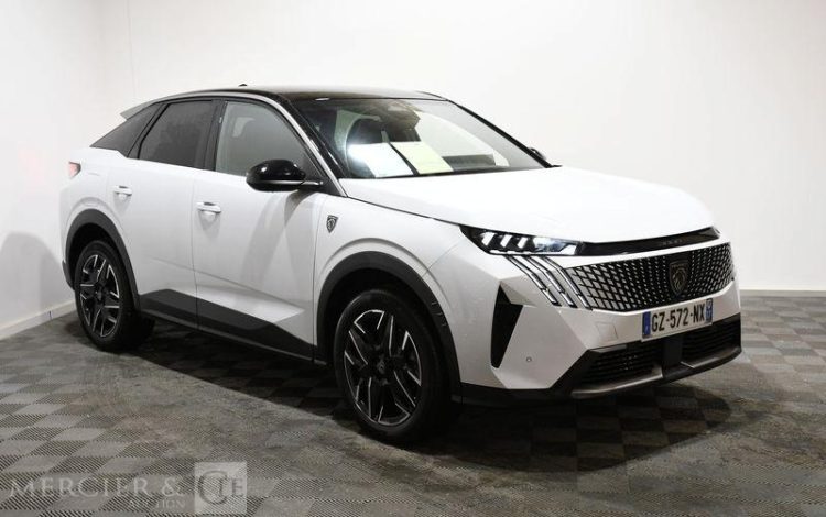 PEUGEOT 3008 GT 1.2 HYBRID 135ch GT E-DCS6 BLANC GZ-572-NX