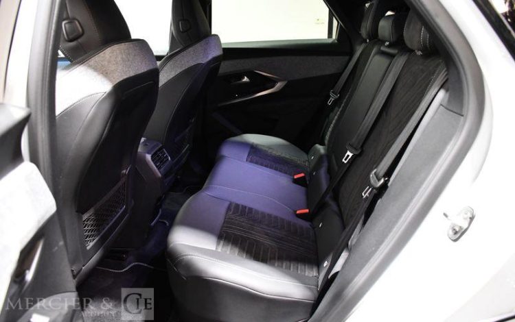 PEUGEOT 3008 GT 1.2 HYBRID 135ch GT E-DCS6 BLANC GZ-572-NX