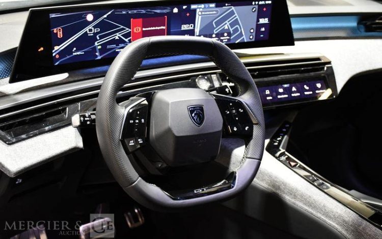 PEUGEOT 3008 GT 1.2 HYBRID 135ch GT E-DCS6 BLANC GZ-572-NX