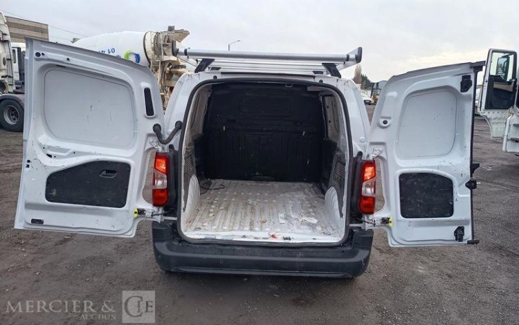PEUGEOT PARTNER PHASE 2 L1 1.5 BLUEHDIi 16V 100 CV DIESEL – 18238 KMS – ANNEE 2024 BLANC GZ-593-AS