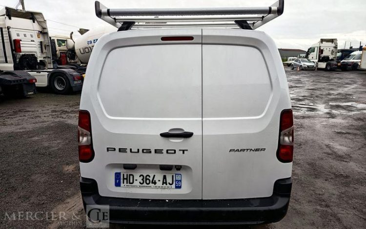PEUGEOT PARTNER FOURGON XL 950KG BLUEHDI 100 S&S BVM6 – DIESEL – 8625 KMS – ANNEE 2025 BLANC HD-364-AJ