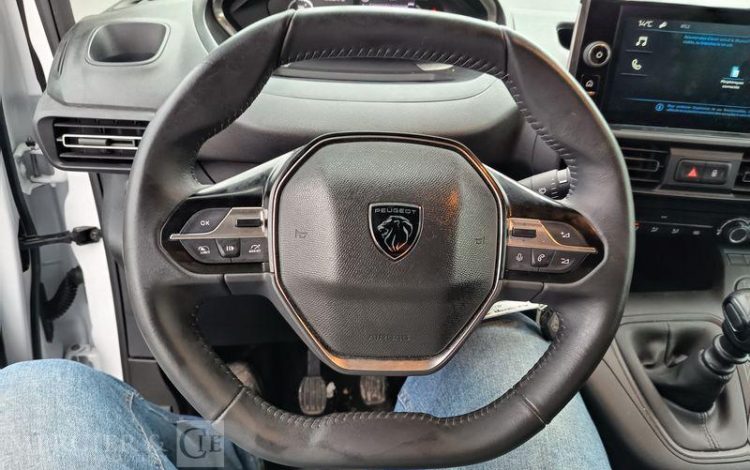 PEUGEOT PARTNER FOURGON XL 950KG BLUEHDI 100 S&S BVM6 – DIESEL – 8625 KMS – ANNEE 2025 BLANC HD-364-AJ