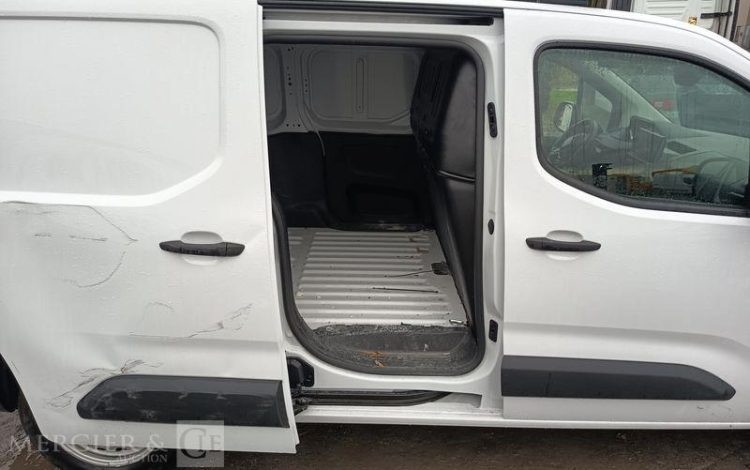 PEUGEOT PARTNER FOURGON XL 950KG BLUEHDI 100 S&S BVM6 – DIESEL – 8625 KMS – ANNEE 2025 BLANC HD-364-AJ