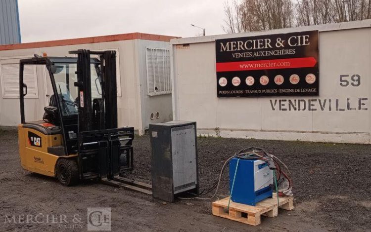 CATERPILLAR CHARIOT ELEVATEUR FRONTAL ELECTRIQUE EP16PNT – 1,6 TONNES –  383