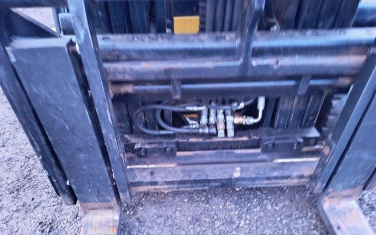 CATERPILLAR CHARIOT ELEVATEUR FRONTAL ELECTRIQUE EP16PNT – 1,6 TONNES –  383