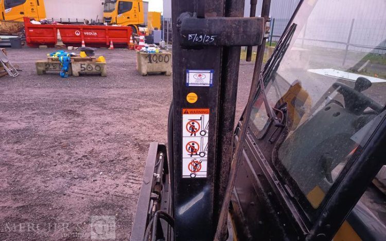 CATERPILLAR CHARIOT ELEVATEUR FRONTAL ELECTRIQUE EP16PNT – 1,6 TONNES –  383