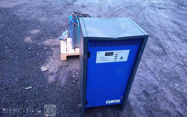 CATERPILLAR CHARIOT ELEVATEUR FRONTAL ELECTRIQUE EP16PNT – 1,6 TONNES –  383