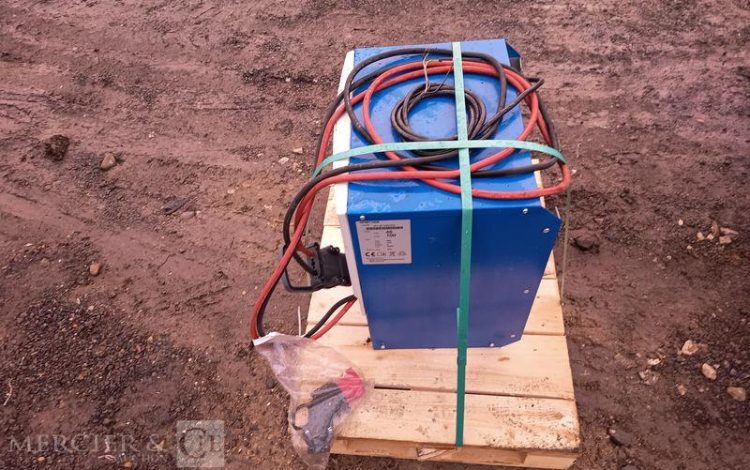 CATERPILLAR CHARIOT ELEVATEUR FRONTAL ELECTRIQUE EP16PNT – 1,6 TONNES –  383