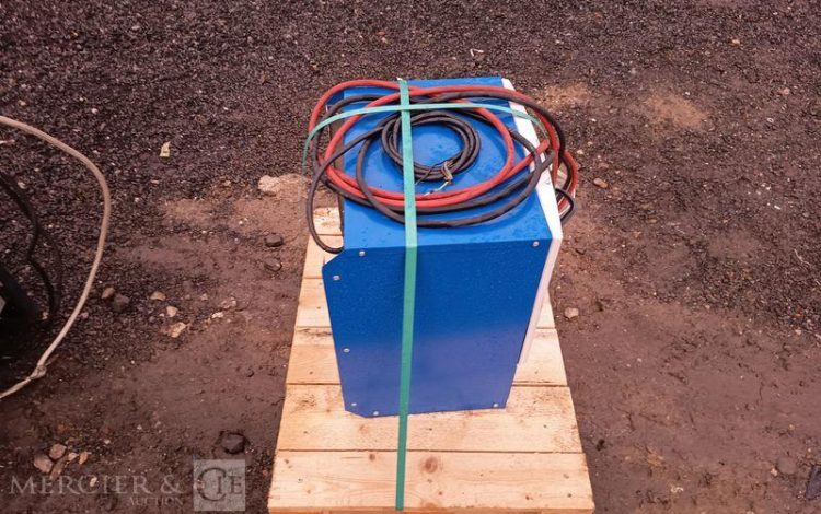 CATERPILLAR CHARIOT ELEVATEUR FRONTAL ELECTRIQUE EP16PNT – 1,6 TONNES –  383