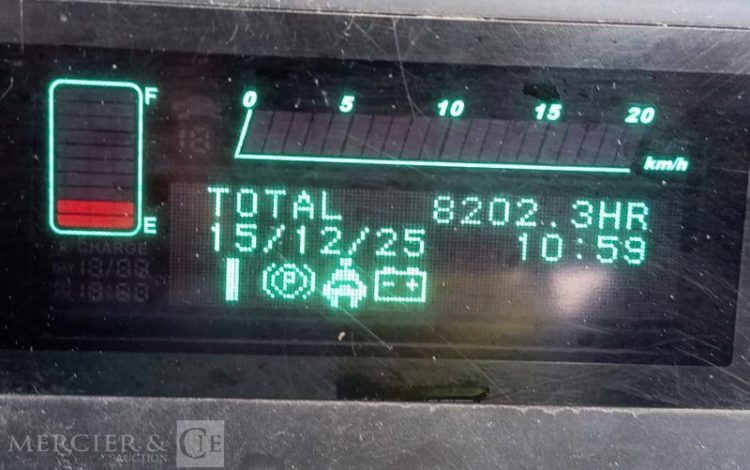 CATERPILLAR CHARIOT ELEVATEUR FRONTAL EP16CPNT -CAPACITE 1,6 TONNES – 8202 H – ANNEE 2015  931