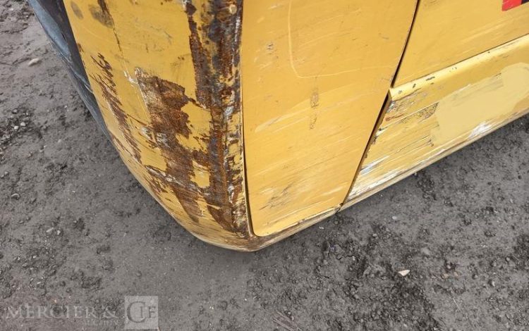 CATERPILLAR CHARIOT ELEVATEUR FRONTAL EP16CPNT -CAPACITE 1,6 TONNES – 8202 H – ANNEE 2015  931