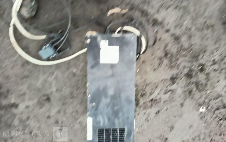 CATERPILLAR CHARIOT ELEVATEUR FRONTAL EP16CPNT -CAPACITE 1,6 TONNES – 8202 H – ANNEE 2015  931