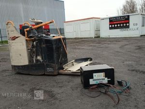 CROWN TRANSPALETTE ELECTRIQUE A PLATEFORME FIXE WT3040 CAPACITE 2 TONNES – ANNEE 2013  5A605993