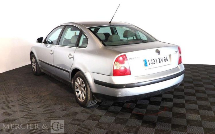 VOLKSWAGEN PASSAT 1.8T 20V 150CV GRIS 1431XV84