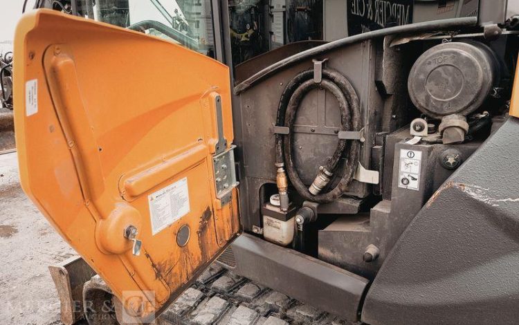 MECALAC PELLE SUR CHENILLE 63CR  152930