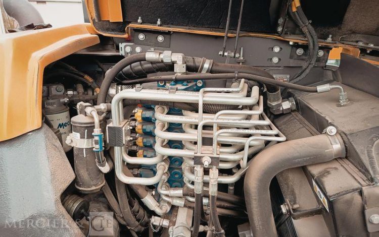 MECALAC PELLE SUR CHENILLE 63CR  152930