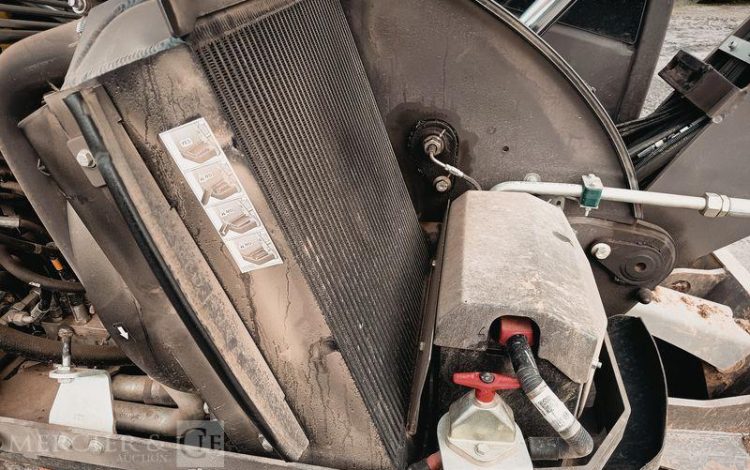 MECALAC PELLE SUR CHENILLE 63CR  152930