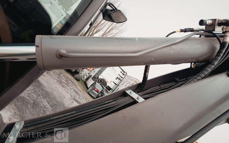 MECALAC PELLE SUR CHENILLE 63CR  152930