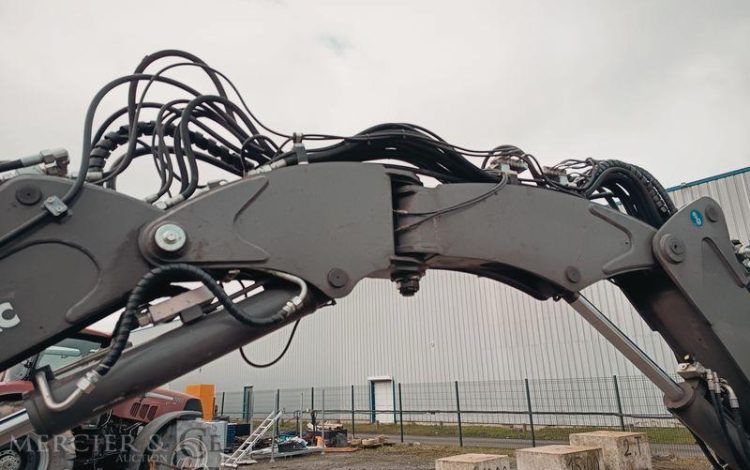 MECALAC PELLE SUR CHENILLE 63CR  152930