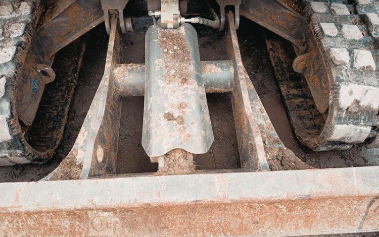 MECALAC PELLE SUR CHENILLE 63CR  152930