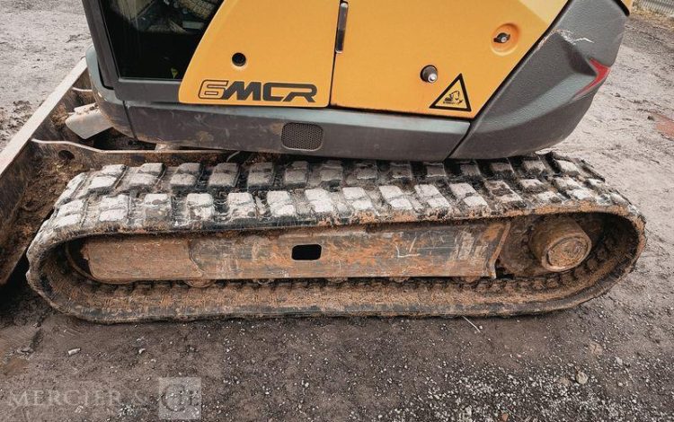 MECALAC PELLE SUR CHENILLE 63CR  152930