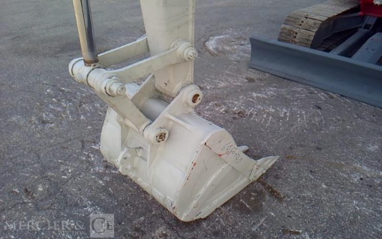 TAKEUCHI MINIPELLE TB160-C  – 5T7 – 4062H – AN2011 GRIS 16050025