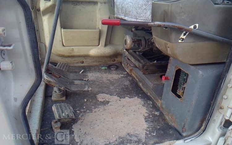 TAKEUCHI MINIPELLE TB160-C – 5T7 – 3266H – AN2011 GRIS 16050051