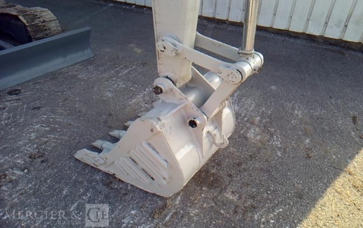 TAKEUCHI MINIPELLE TB160C -5T7 – 4031H – AN2013 GRIS 16050066