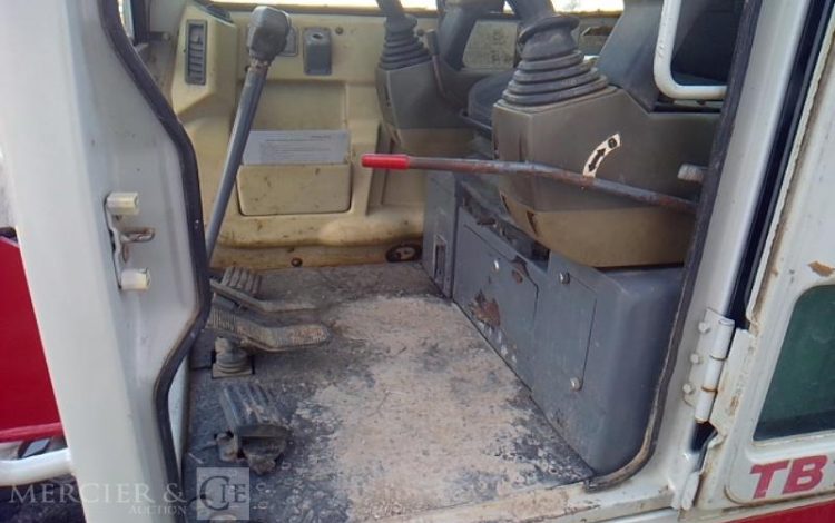 TAKEUCHI MINIPELLE TB160C -5T7 – 4031H – AN2013 GRIS 16050066