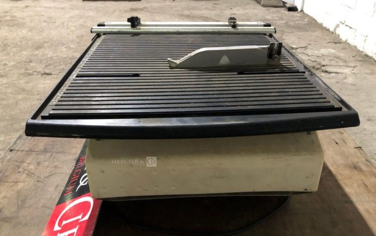 HUSQVARNA TS230F  COU010183