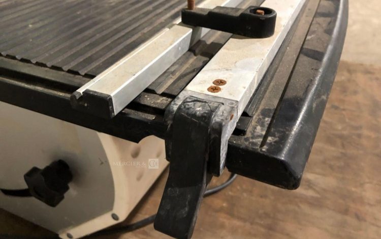 HUSQVARNA TS230F  COU010183