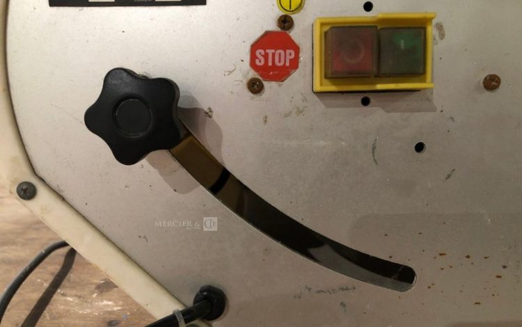 HUSQVARNA TS230F  COU010183